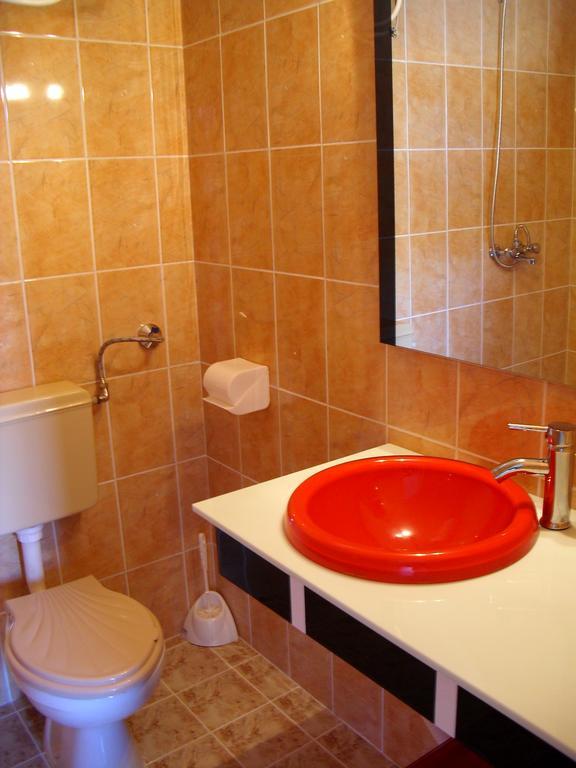Bolyarski Stan Guest House Veliki Preslav Buitenkant foto