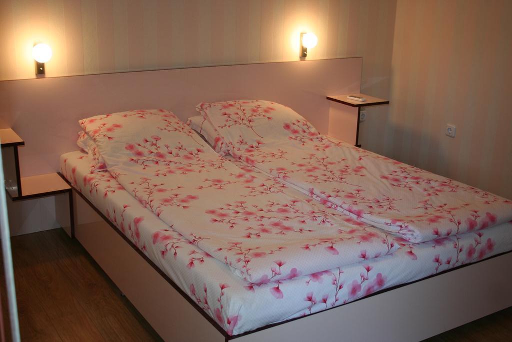 Bolyarski Stan Guest House Veliki Preslav Buitenkant foto